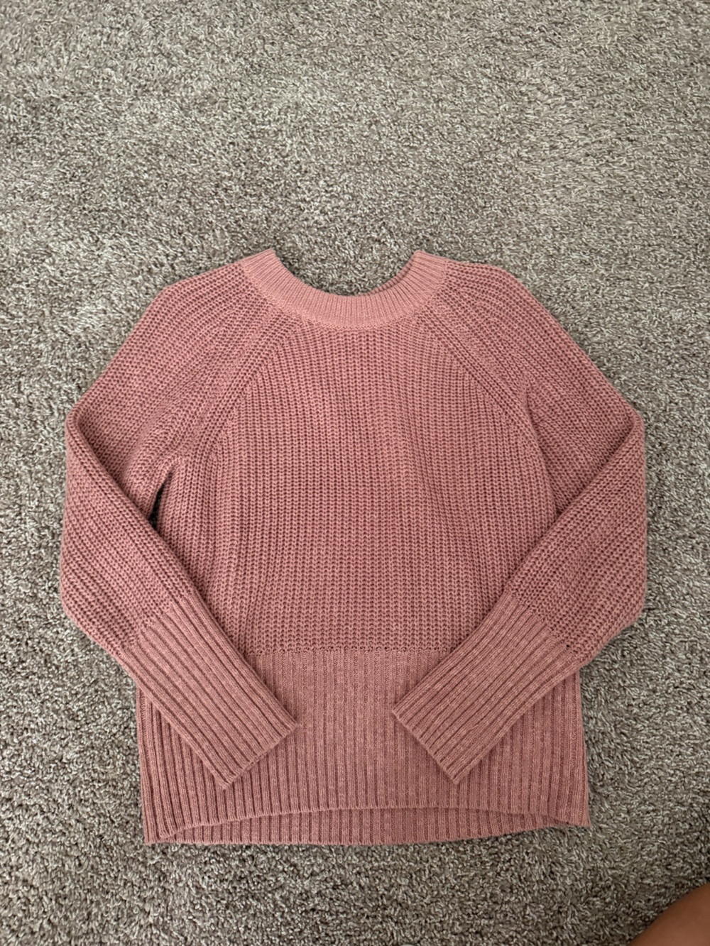 Universal Thread Women's Dusty Rose Crewneck Sweater